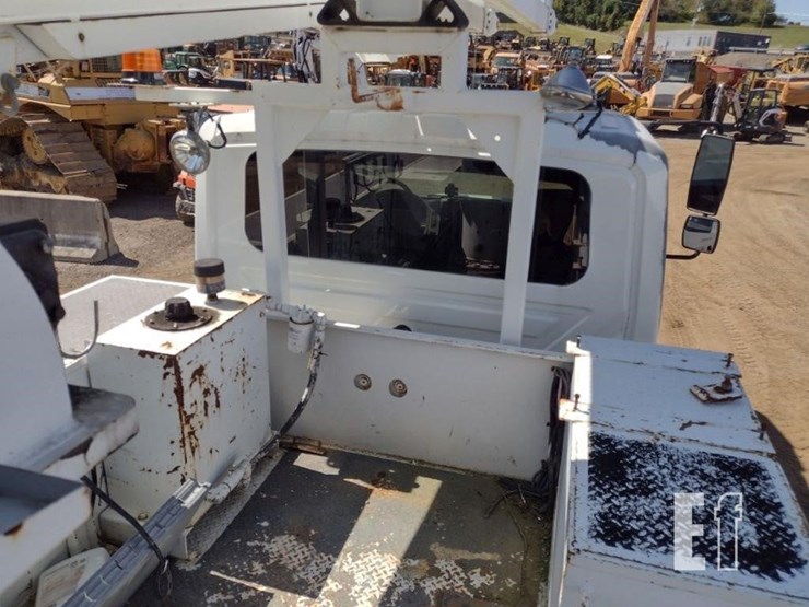 2008-international-durastar-4300-image-38