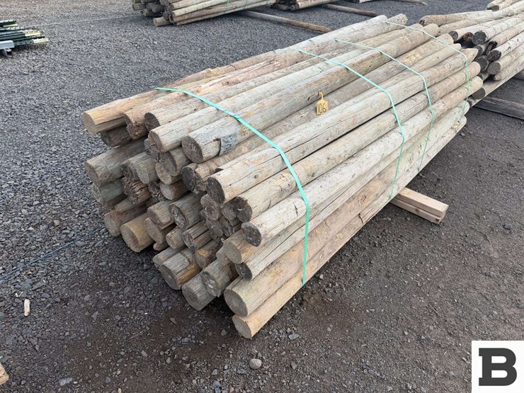 ..-wooden-posts-image-4