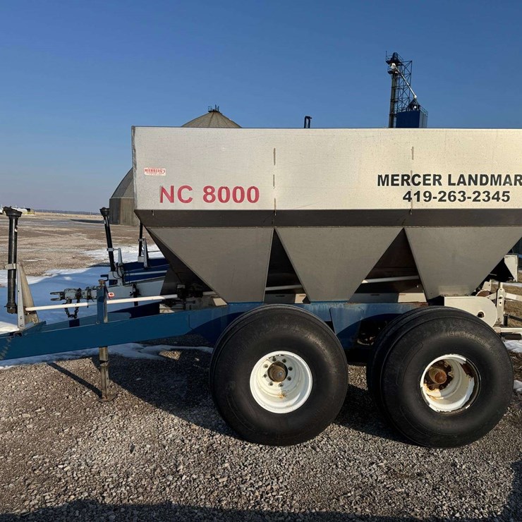 NC 8000. Pull Type Fertilizer Spreader. 8 Ton