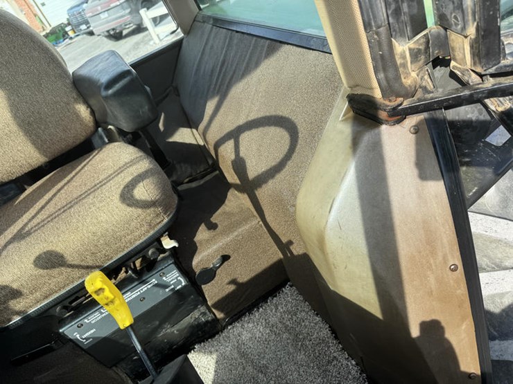 1991-john-deere-4255-image-45