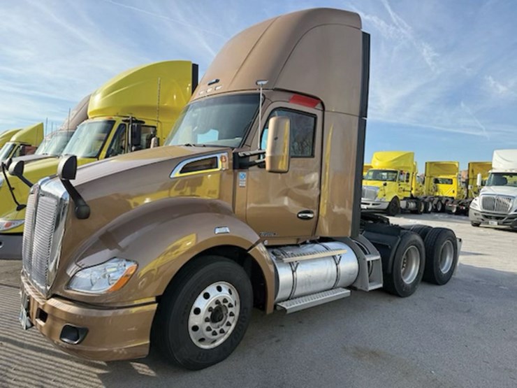 2022-kenworth-t680-image-1