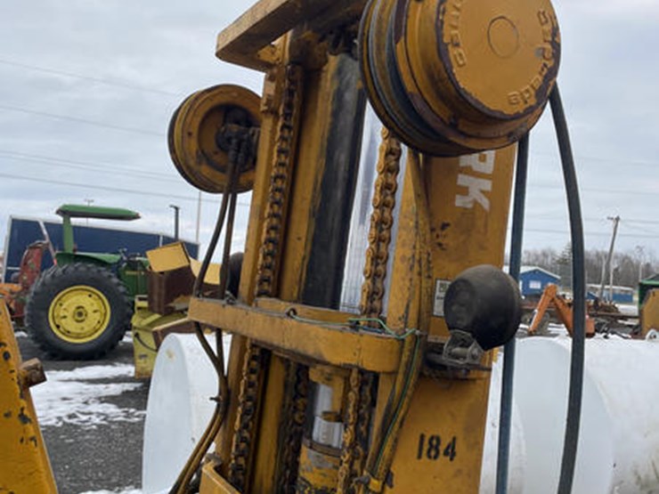 #114924-•-clark-forklift-#y6856982342-image-18