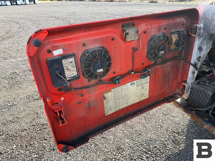 2019-bobcat-s770-image-22