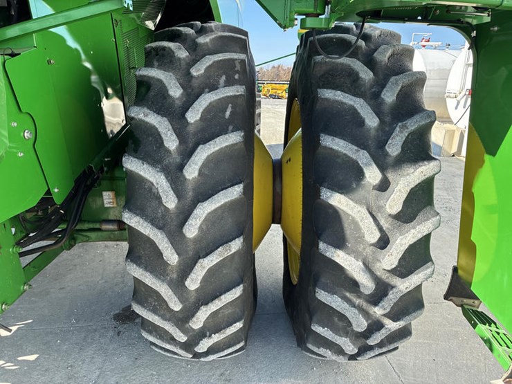 2013-john-deere-s670-image-34