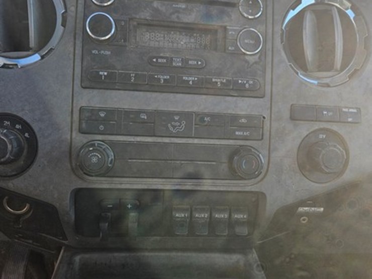 2012-ford-f350-image-17