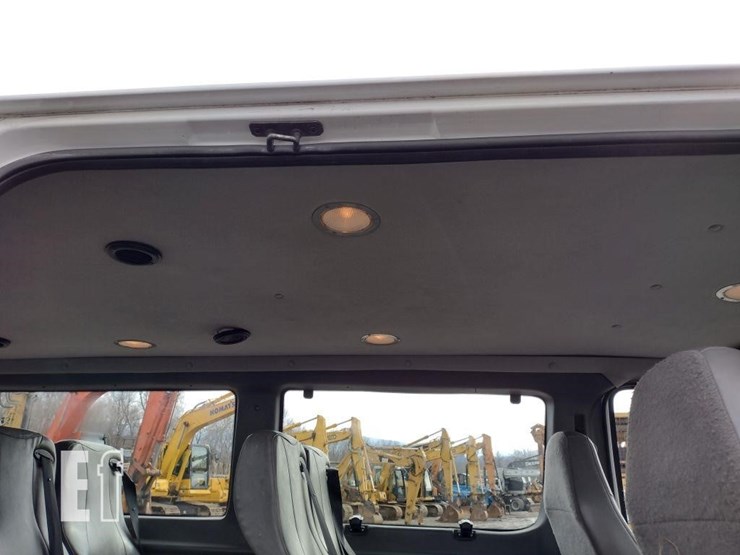 2008-ford-e150-image-25