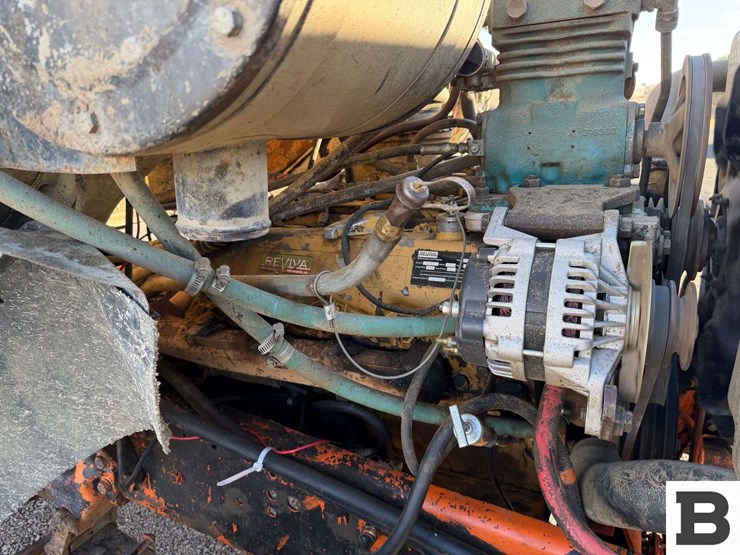 1985-ford-8000-image-50