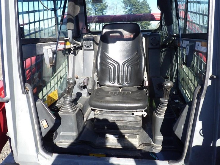 takeuchi-tl10v2-image-24