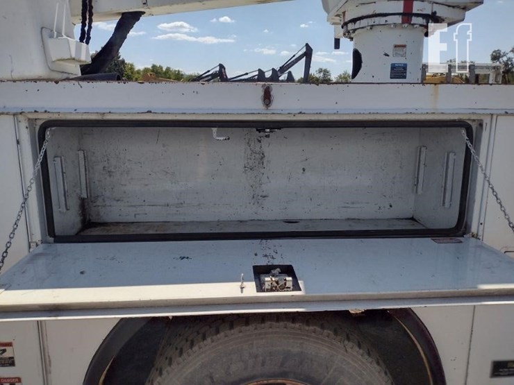 2008-international-durastar-4300-image-33