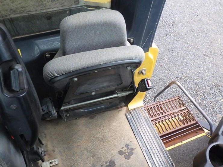 deere-300d-ii-image-38