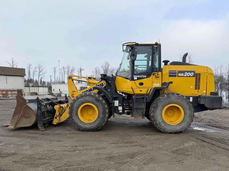 2021-komatsu-wa200-8-image-1