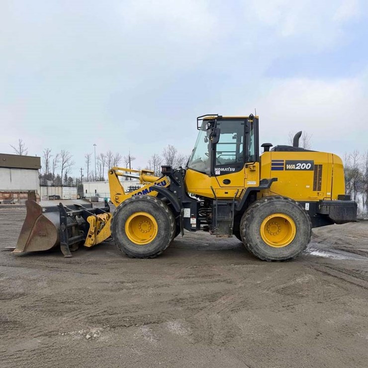 2021 KOMATSU WA200-8