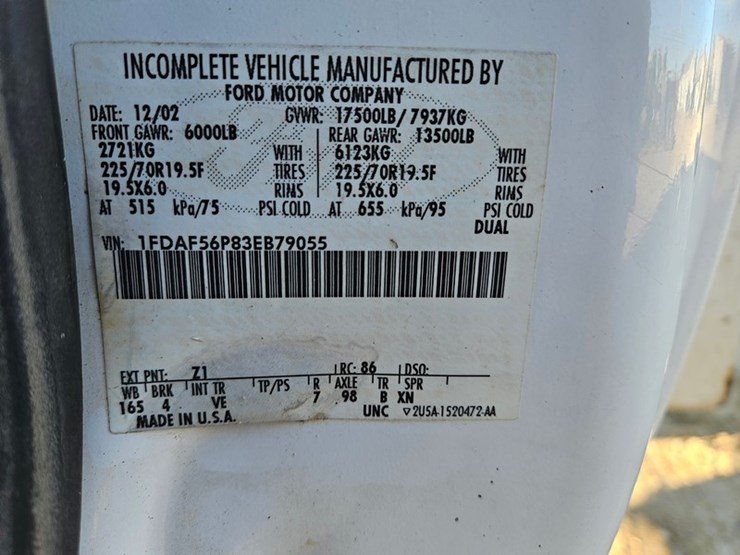 2003-ford-f550-image-26