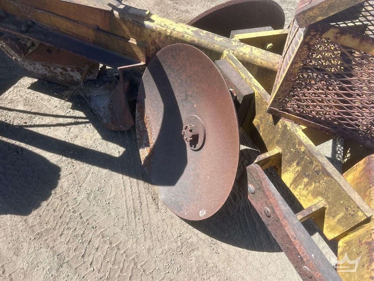 hydraulic-fire-plow-attachment-image-5