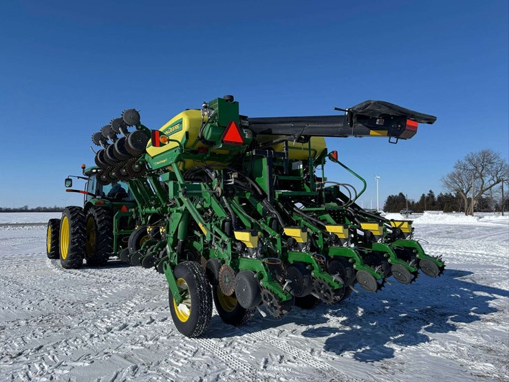 john-deere-1795-image-15