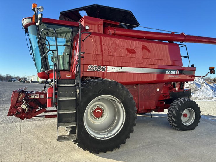 2008-case-ih-2588-image-10