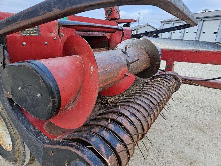 international-881-image-13