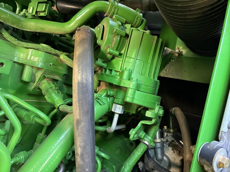 2013-john-deere-s670-image-89