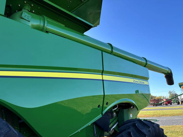2017-john-deere-s680-image-41