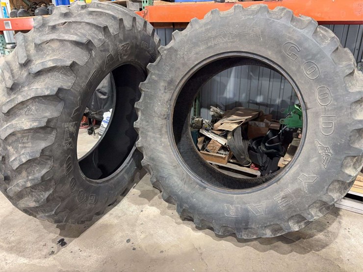 goodyear-18.4r38-tubeless-tires-image-1