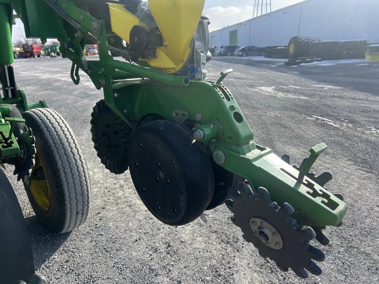 2004-john-deere-1790-image-13