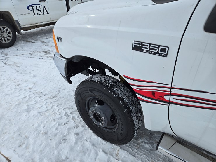 2001-ford-f350-image-9