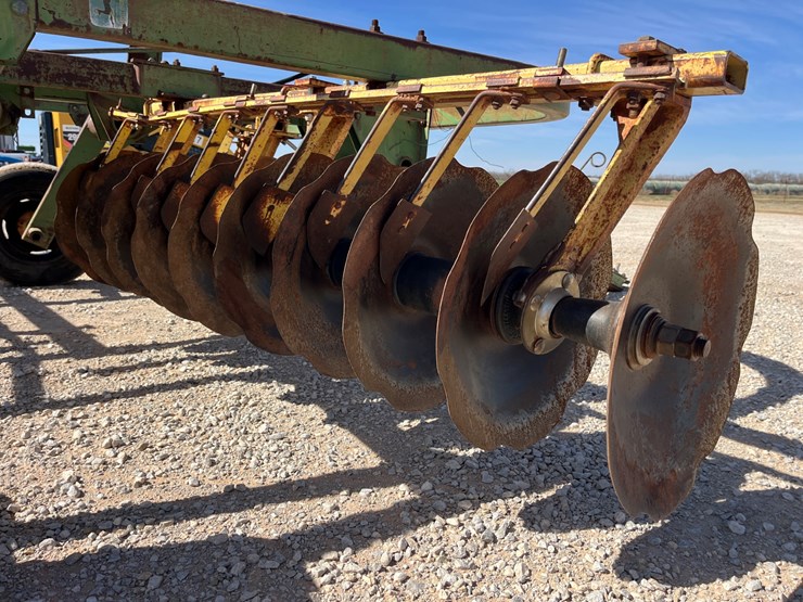 john-deere-210-image-7