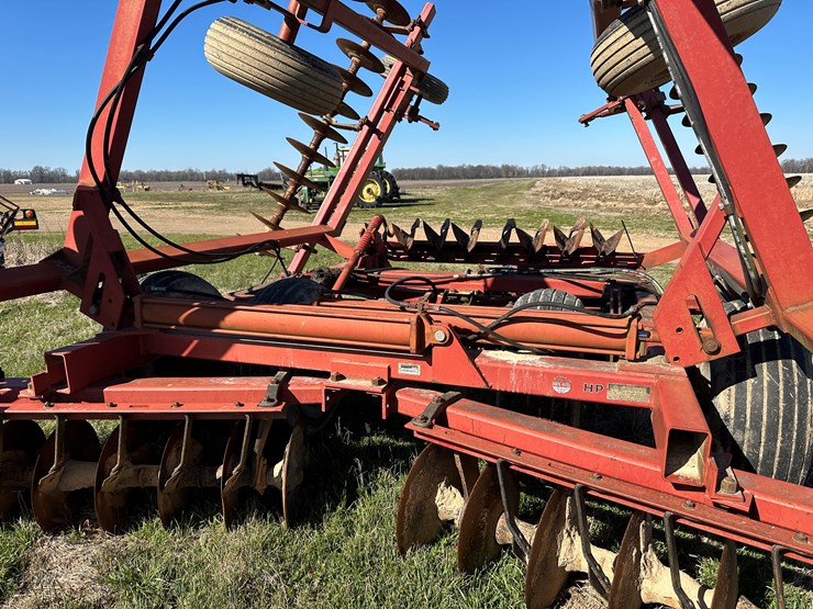 case-ih-3900-image-17
