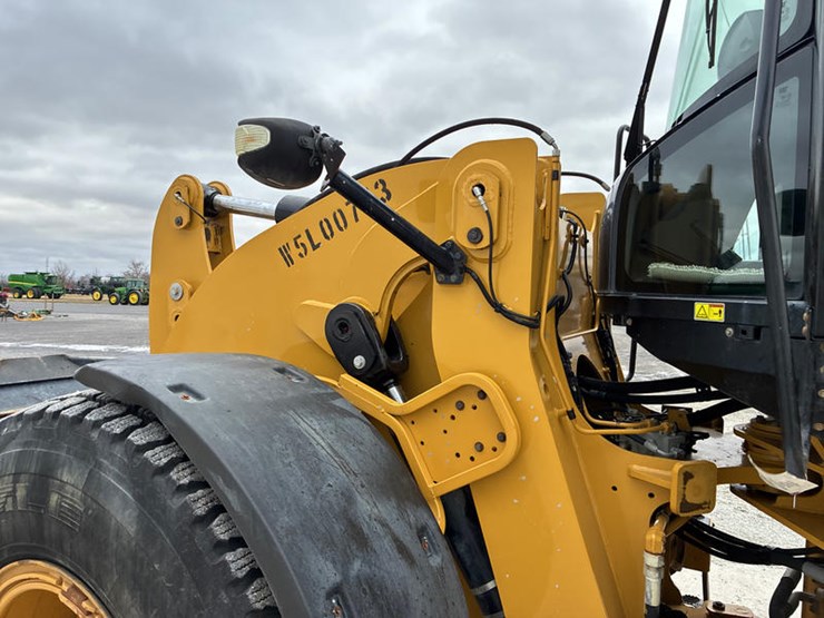 2021-caterpillar-926m-image-45