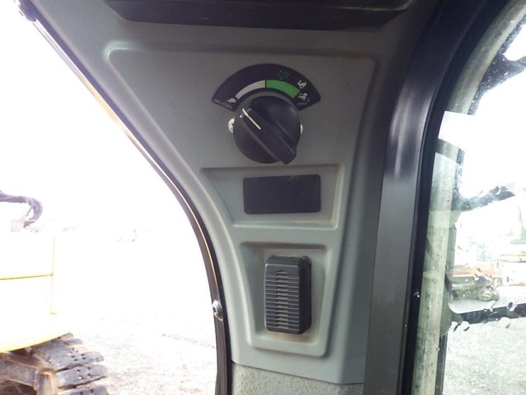 caterpillar-259d-image-25