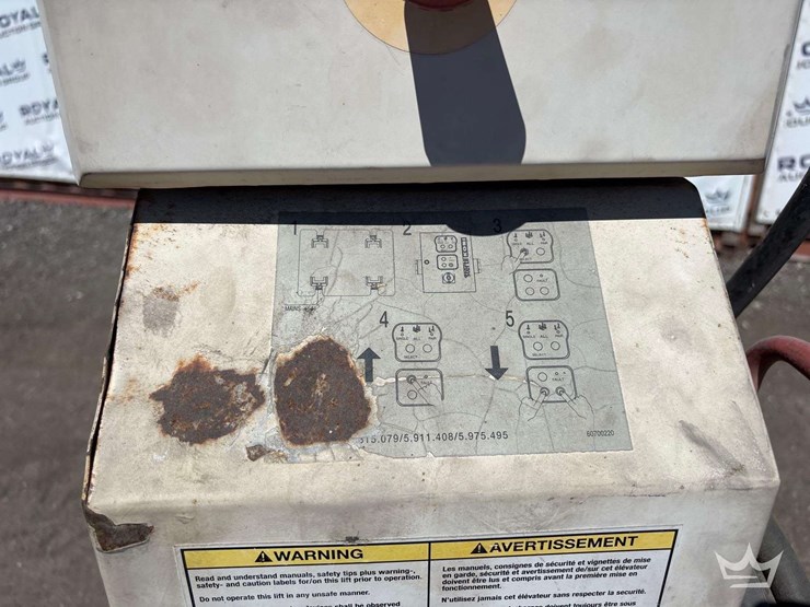 stertil-koni-18000lbs-2-post-auto-lift-image-11