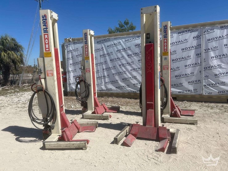 stertil-koni-18000lbs-4-post-auto-lift-image-2