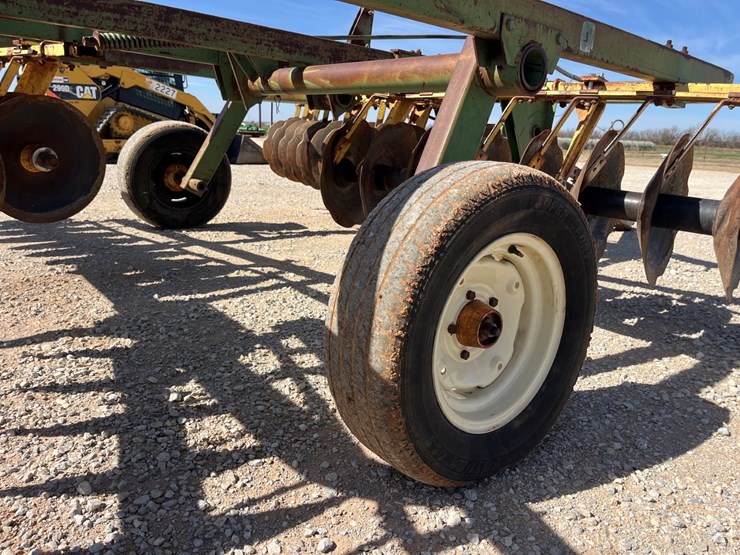 john-deere-210-image-8