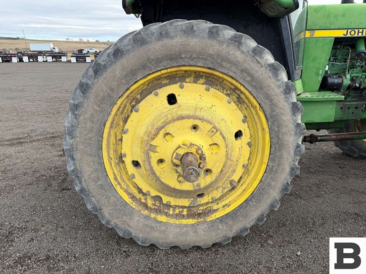 1984-john-deere-4850-image-40