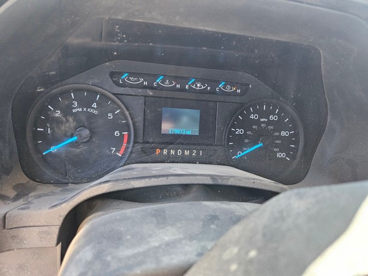 2017-ford-f250-xl-image-24