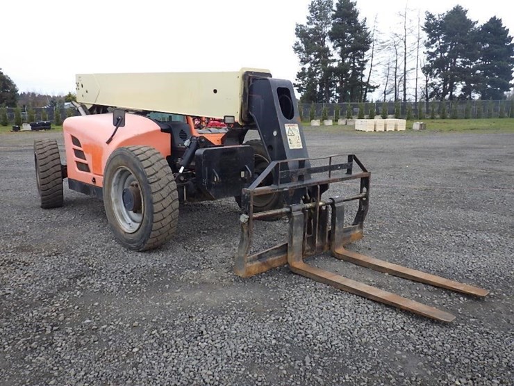 2014-jlg-g9-43a-image-3