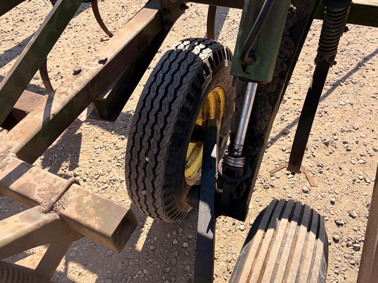 john-deere-1010-image-10