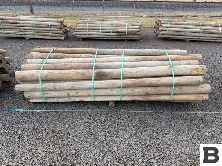 ..-wooden-posts-image-1