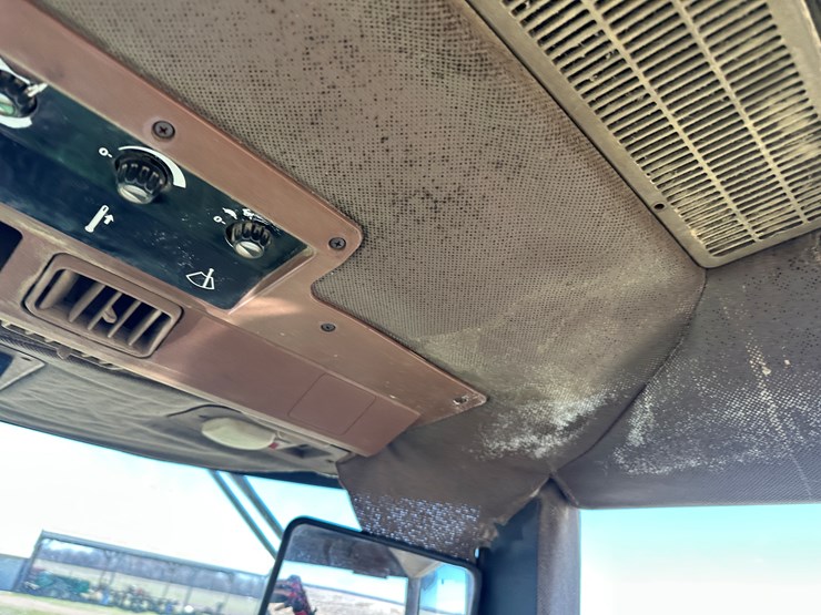 john-deere-4650-image-52