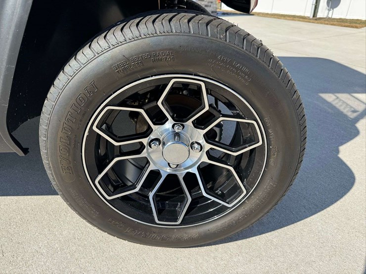 2025-evolution-d5-ranger-4.-only-109-miles!-like-new-image-31