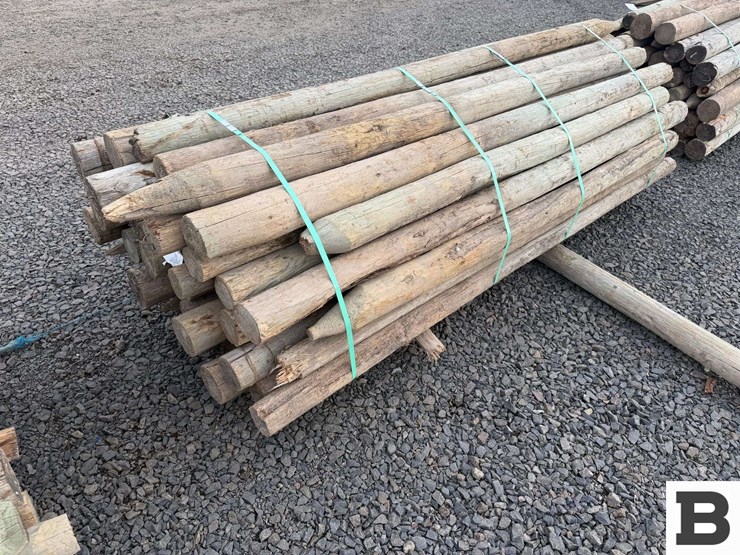 ..-wooden-posts-image-4