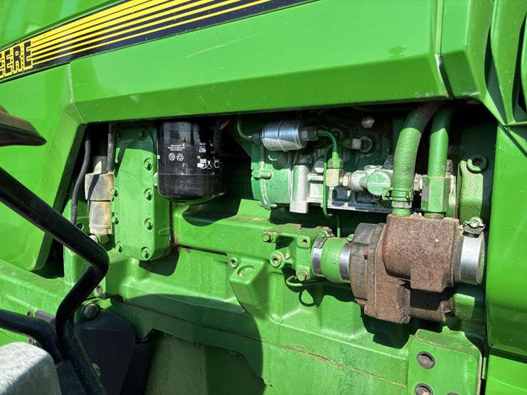 1995-john-deere-8300-image-39