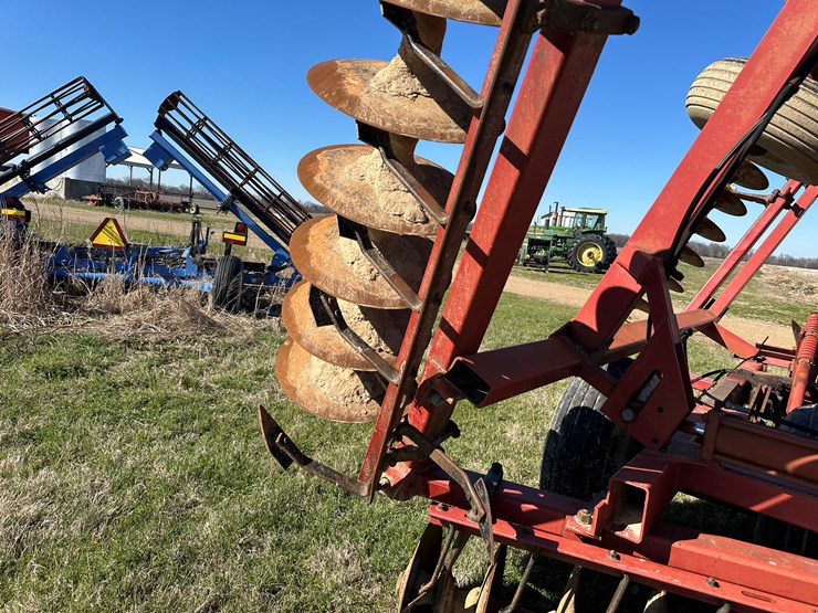 case-ih-3900-image-19