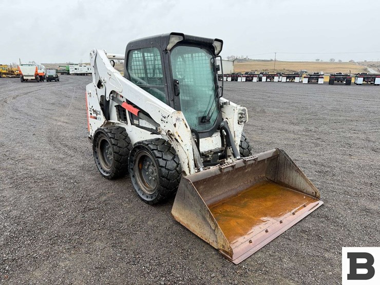 2013-bobcat-s570-image-7