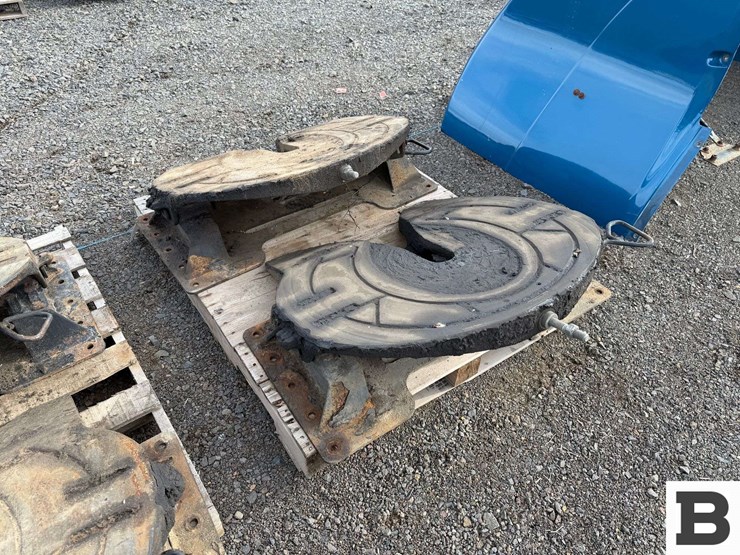 fifth-wheel-hitches-image-3