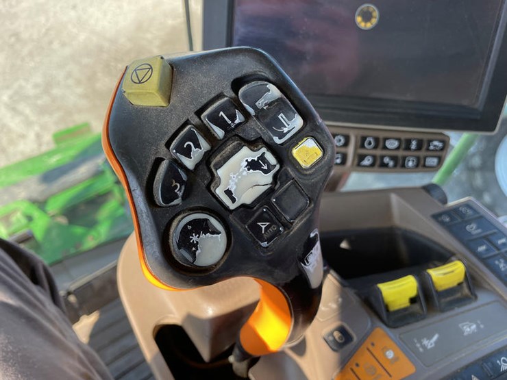 2018-john-deere-s780-image-41