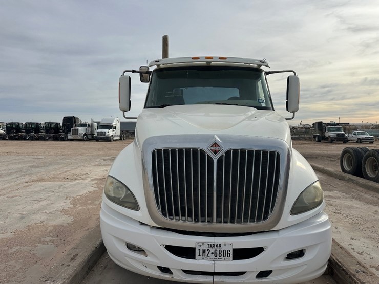 2008-international-prostar-image-2