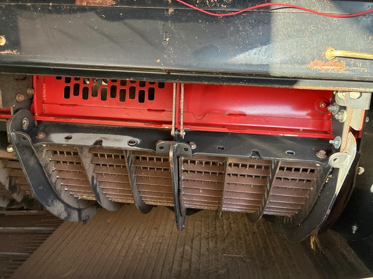 2010-case-ih-8120-image-81