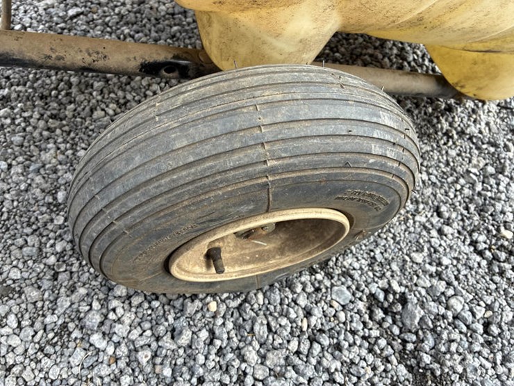 #5178-•-50-gal-poly-sprayer-image-10