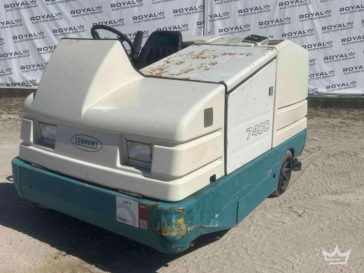 tennant-7400-image-1